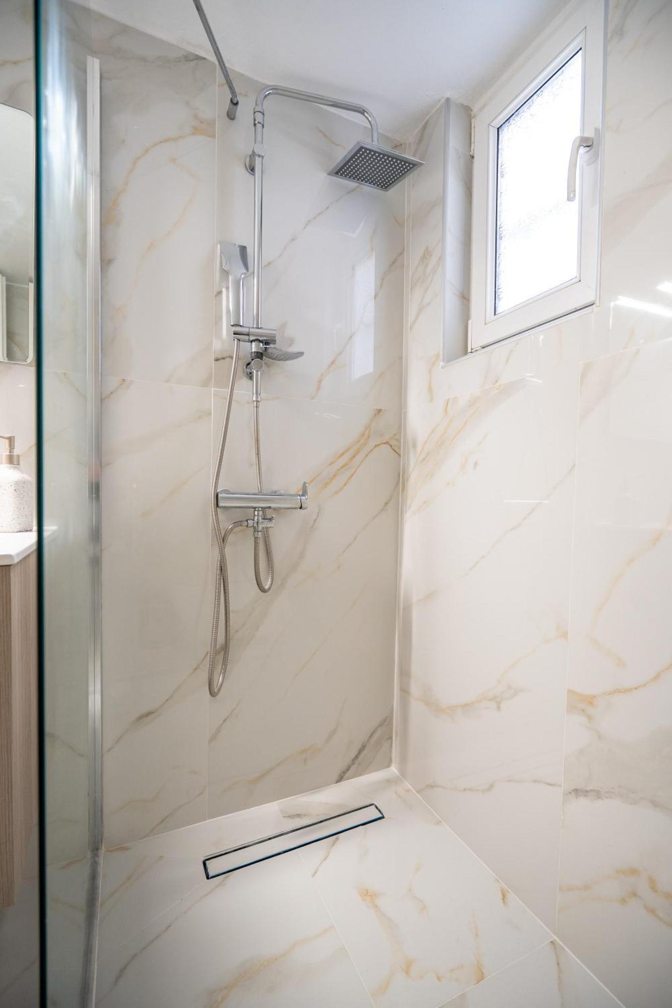 Neo Irakleio Train St. 1 Bedrm 4 Pers. Apartment Афины Экстерьер фото